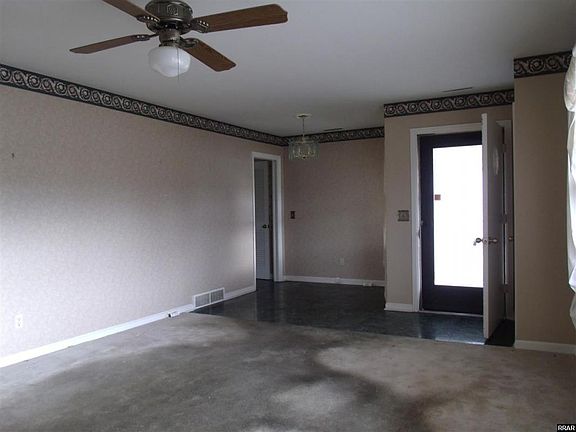 2nd image of 516 Bishop St