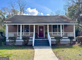 205 W 3rd St, Woodbine, GA 31569