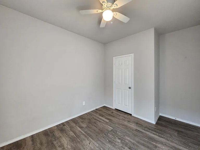 621 Jennifer Cv — Photo 19