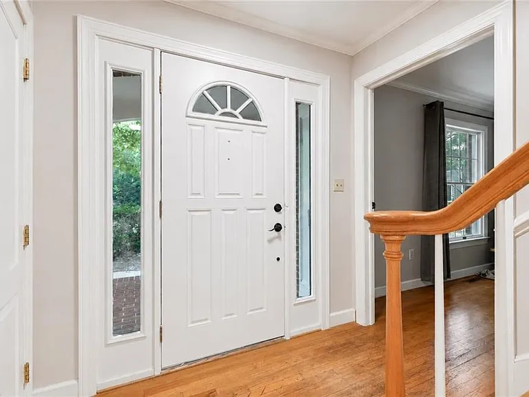 1433 Williams Cir — Photo 9