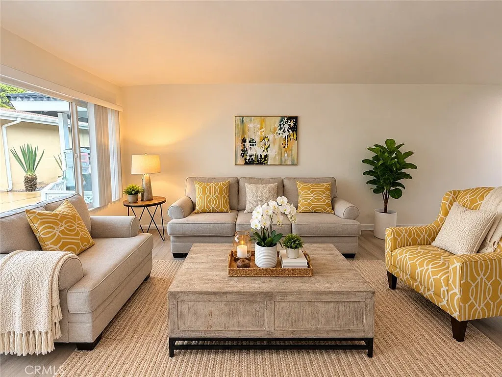 2 bed, 940 sqft, $2,800 — Photo 1