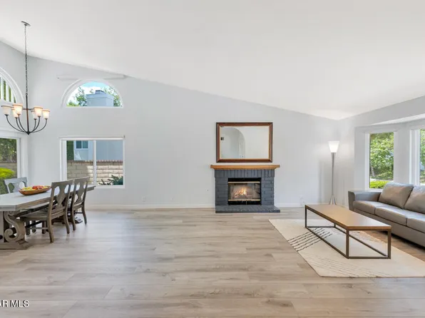 2702 Knightsbridge Ave, Thousand Oaks, CA 91362