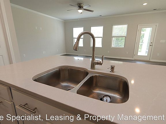 5th image of 1217 Pate Farm Ln