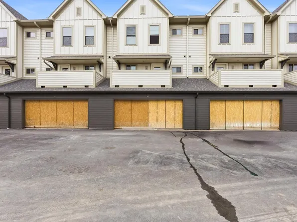 2129 East Howard AVENUE, Saint Francis, WI 53235