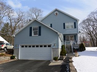 27 Erie Ave, Rockaway, NJ 07866