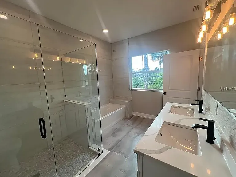 178 Green Pine Park — Photo 4
