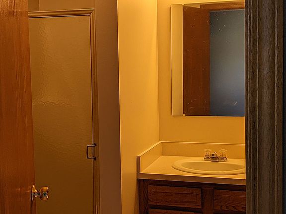 shower sink & toilet