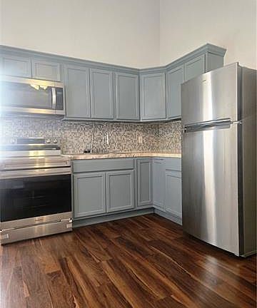 2nd image of 2038 Danneel St
