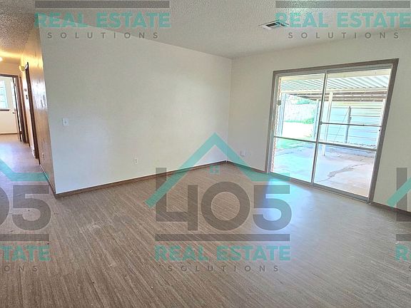 3rd image of 3024 SE 22nd Cir