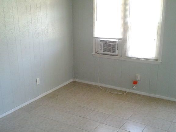 2nd image of 1050 New Beginnings Ave APT 6