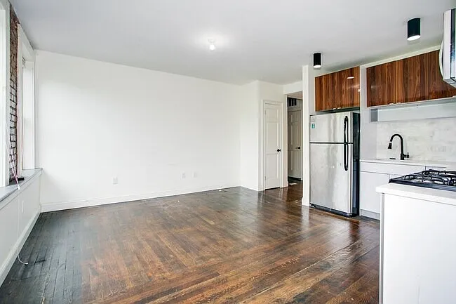2 bed, $2,600 — Photo 3