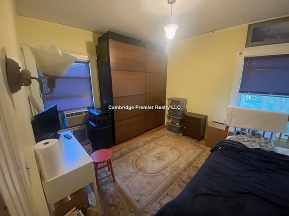 5th image of 57A Oak Square Ave