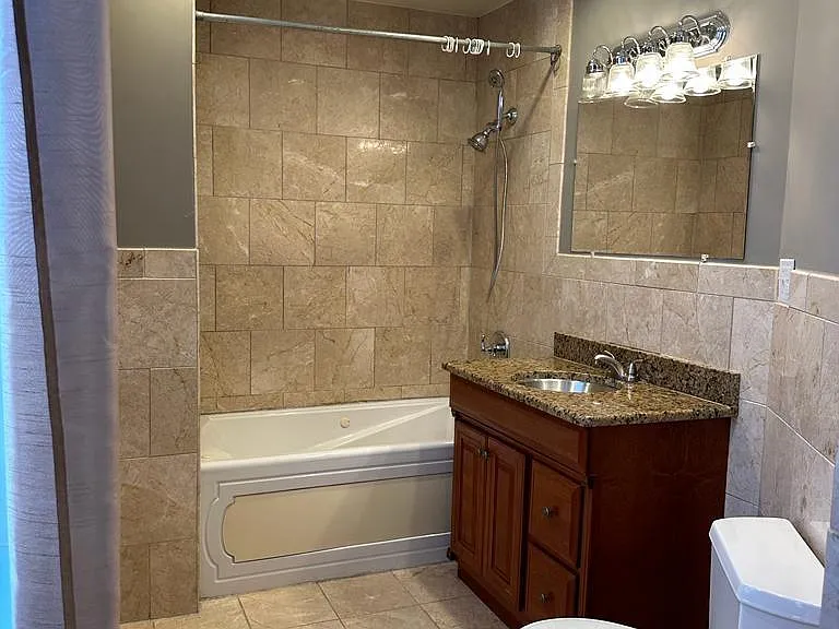 4515 Sansom St — Photo 32