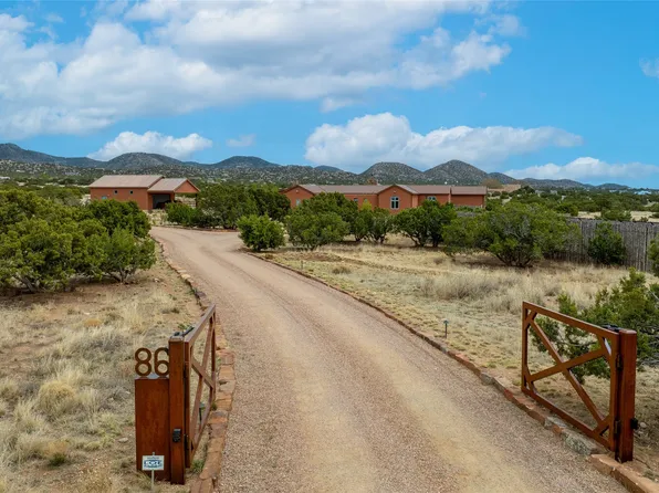 86 Droege Rd, Santa Fe, NM 87508