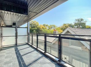 45 Connaught Ave #301, Toronto, ON M4L 2V8