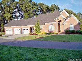 1570 Laudun Dr, Lincolnton, NC 28092