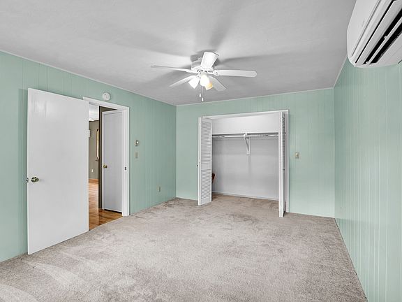 3rd image of 30 Lakemont Cottage Trl