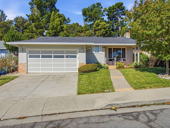 2nd image of 325 Palomar Ct