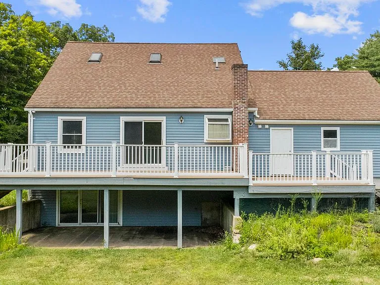 103 Birch Rd — Photo 2
