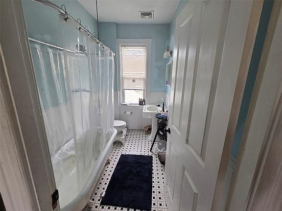 4th image of 4 Ellery St #3