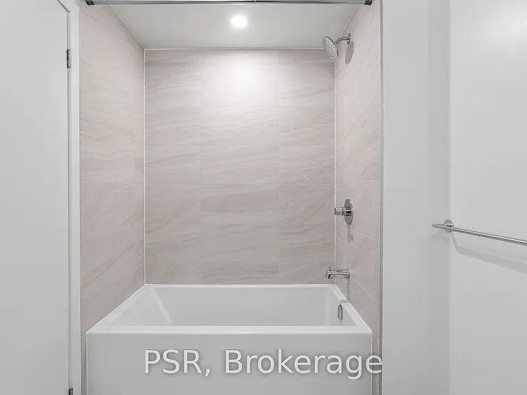 4365 Bloor St W #528 — Photo 14