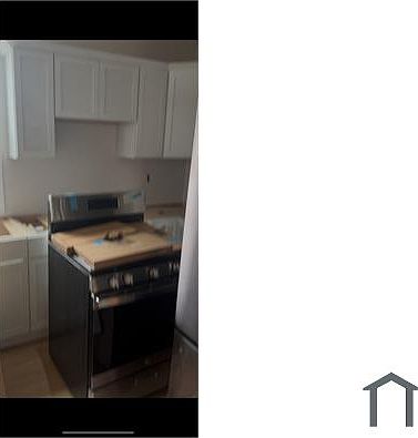 2nd image of 3320 N California Ave APT 1