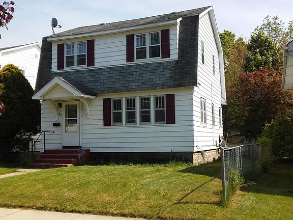 2nd image of 838 Griggs St SE
