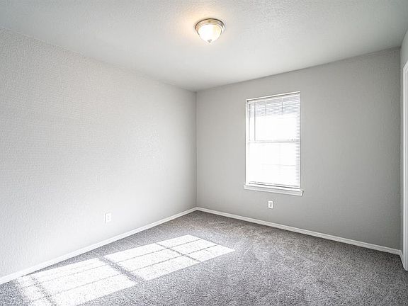 4th image of 6101 Wendell Ct N