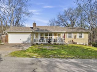 252 Groton St, Hollister, MO 65672