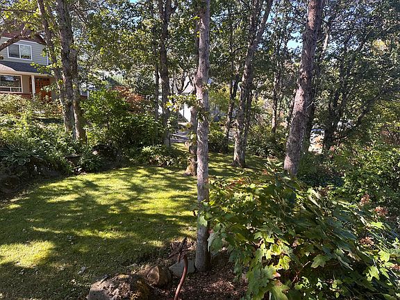 4th image of 4030 Stonegate Dr