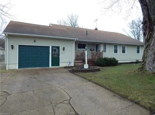 1209 Root Rd, Lorain, OH 44052