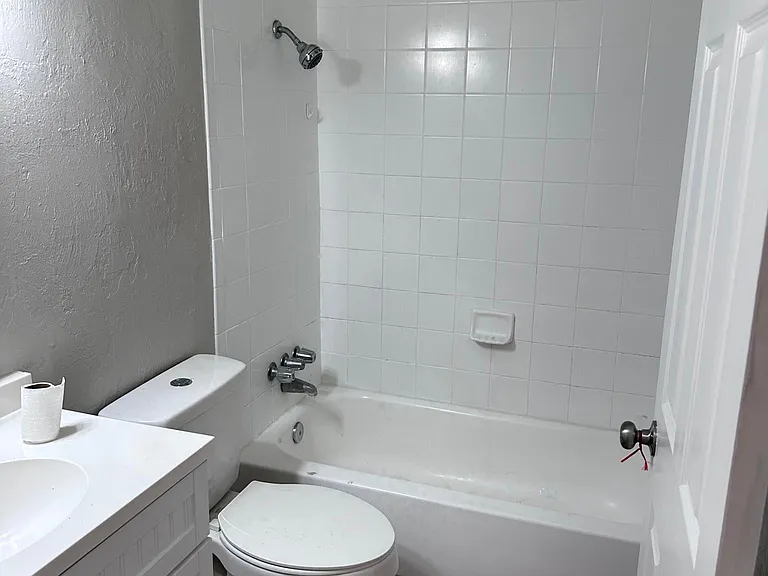 130 W Rillito St #130 — Photo 7