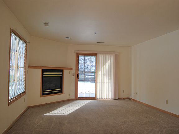 5th image of 18375 Brookfield Lake Dr