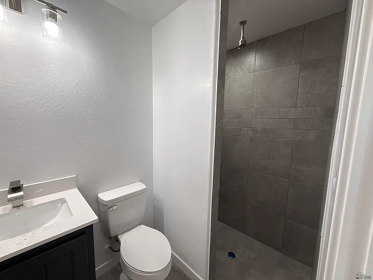 5048 E Monreal Ln — Photo 12