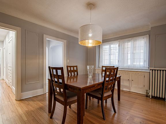 5th image of 5010 Burns St #1