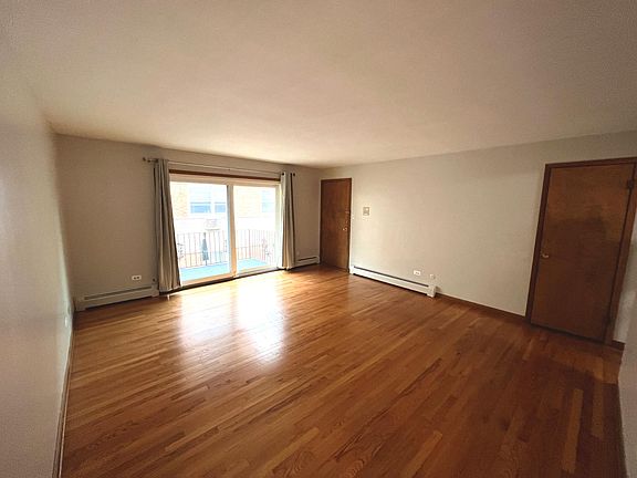2nd image of 6245 N Northwest Hwy APT 206