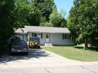 2073 Van Evera Ave, Marquette, MI 49855