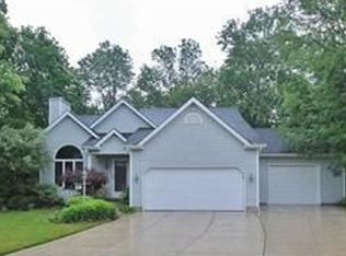 37 Grafton Ct, Lancaster, NY 14086