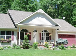 6826 Chippewa Trl, Indian River, MI 49749