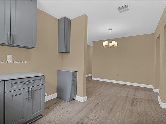 5th image of 1375 NW 77th St