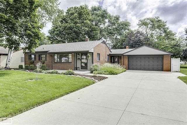 1st image of 48634 Cardinal Dr