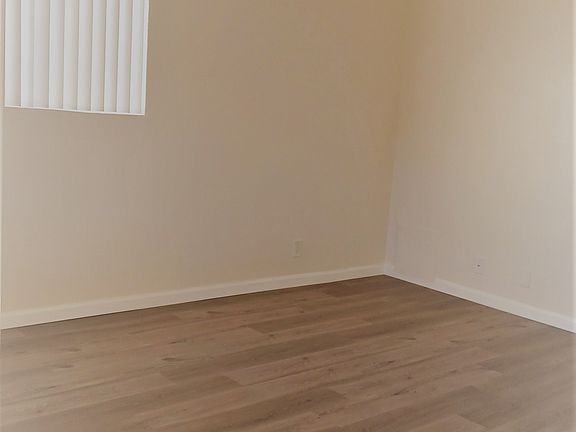 3rd image of 13514 Lemoli Ave #4194591