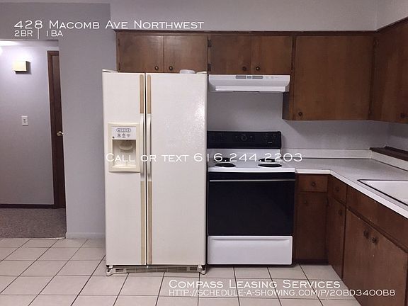 3rd image of 428 Macomb Ave NW