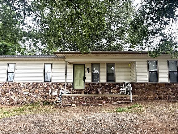 2nd image of 254 Hill Blvd