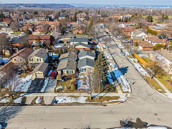 2nd image of 70 Athenia Dr