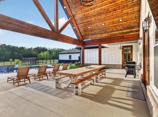 879 Mount Vernon Rd, Bethpage, TN 37022