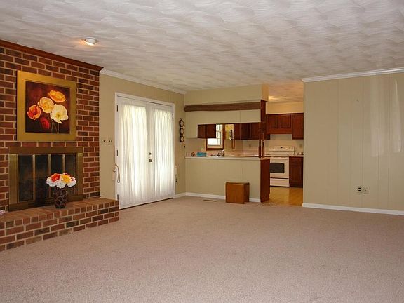 5th image of 2662 Willowlawn St