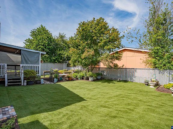 2nd image of 3200 Oak Terrace Dr Unit 3