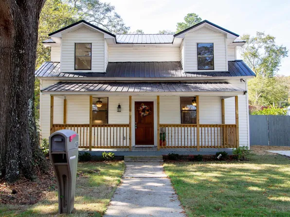 609 30th St N, Pell City, AL 35125