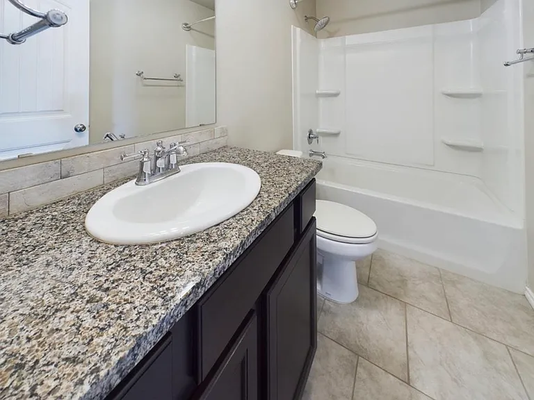 2911 Urbana Pl — Photo 9